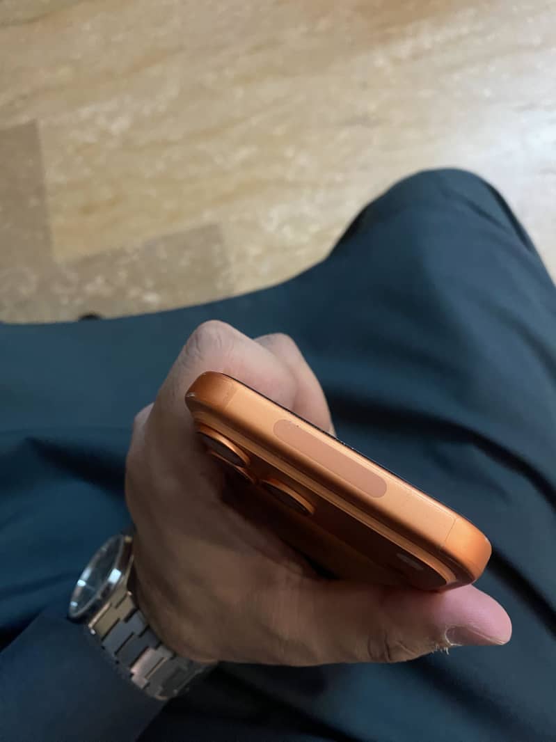 Apple iPhone 17 Pro Max 2