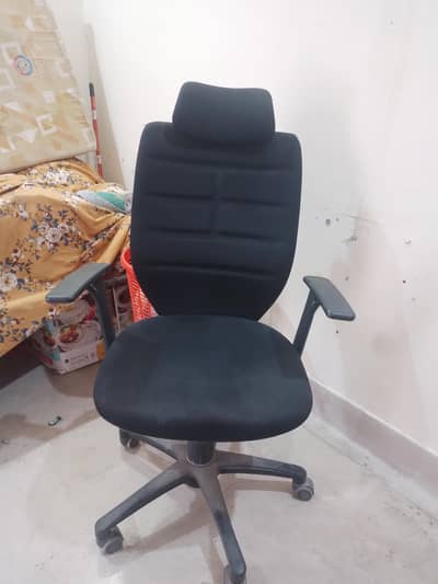3 chairs office chair