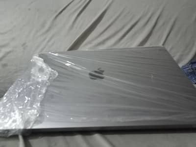apple macbook pro m2 8gb 512gb