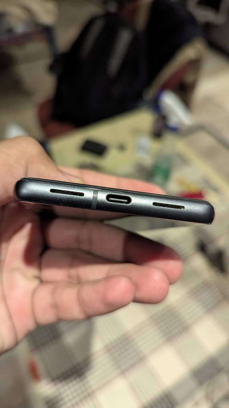 Google Pixel 7 4