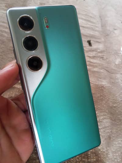 Tecno CAMON 40 Pro