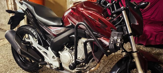 Honda CB250f twister neat and clean