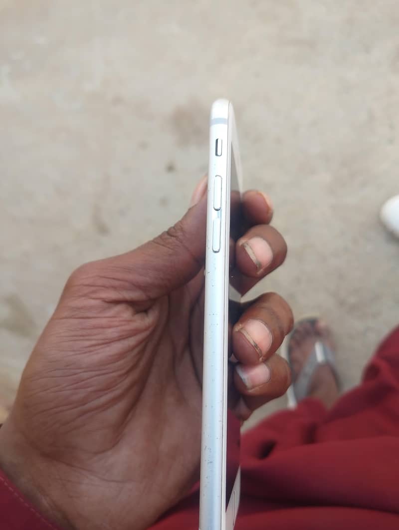 Apple iPhone 6 1