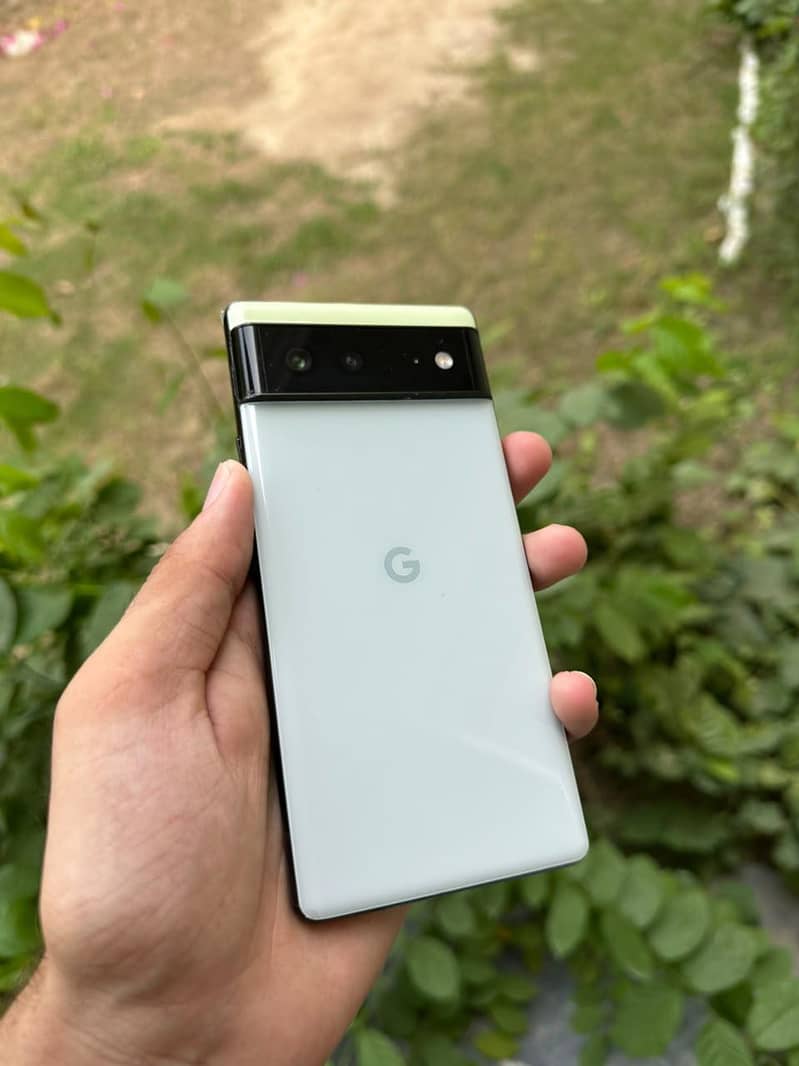Google Pixel 6 4