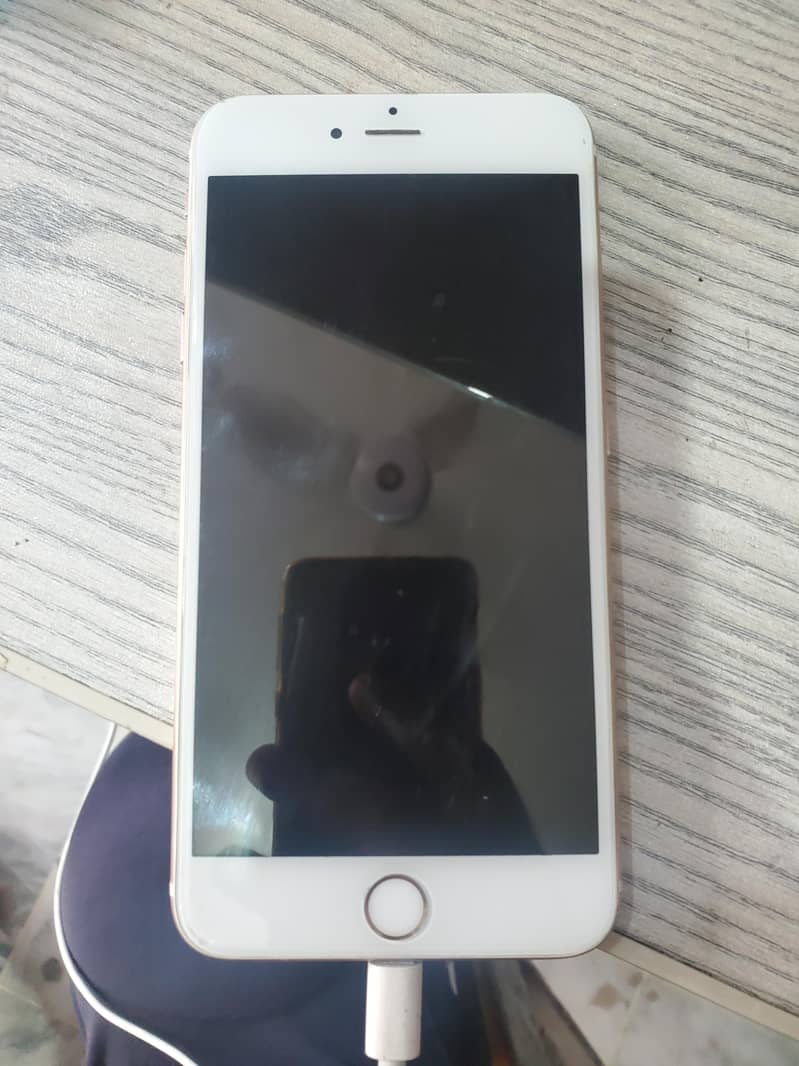 Apple iPhone 6 Plus 0