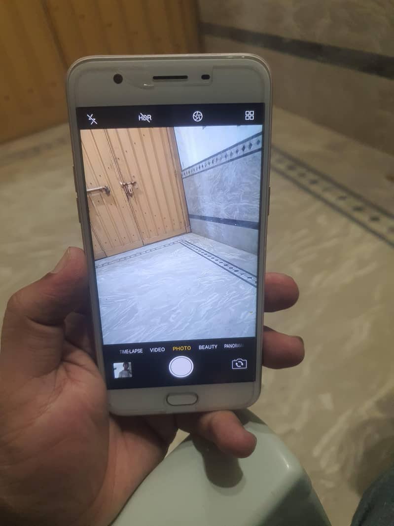 OPPO A57 2