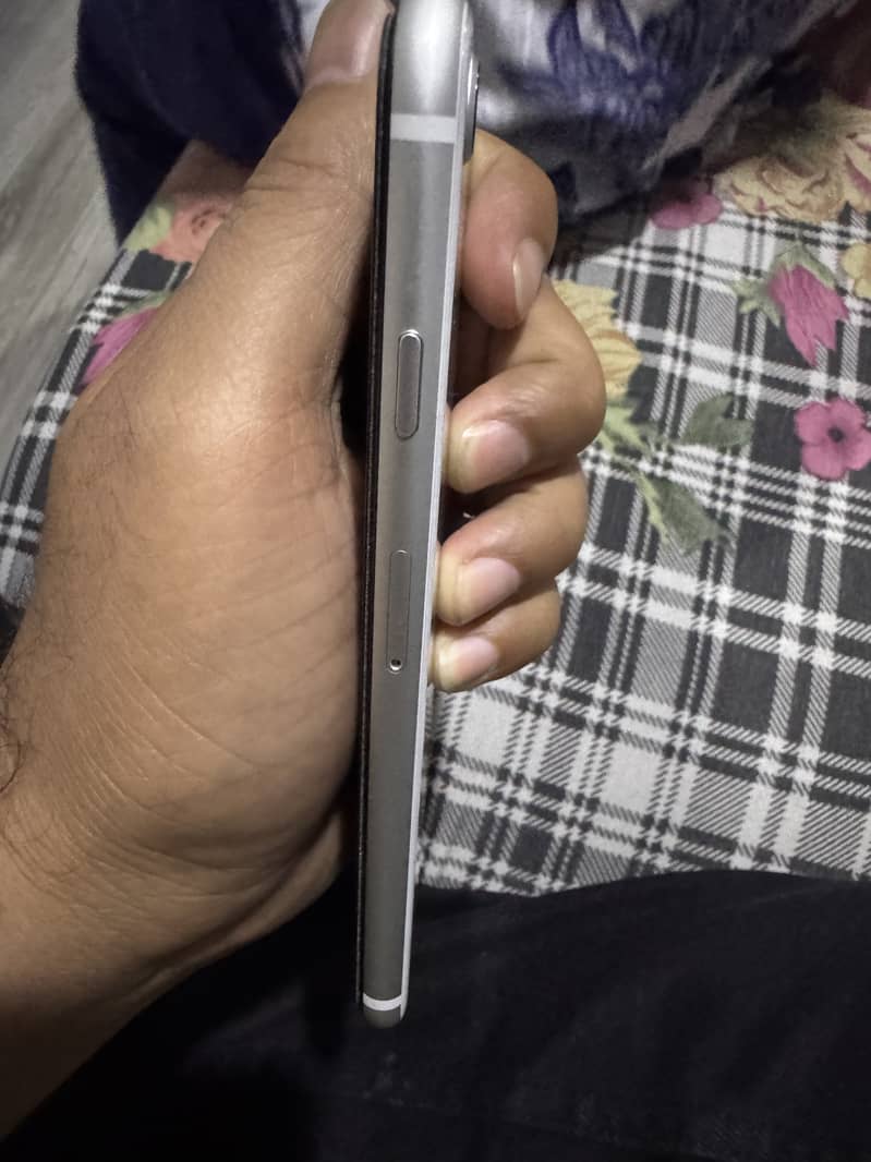 Apple iPhone SE 2