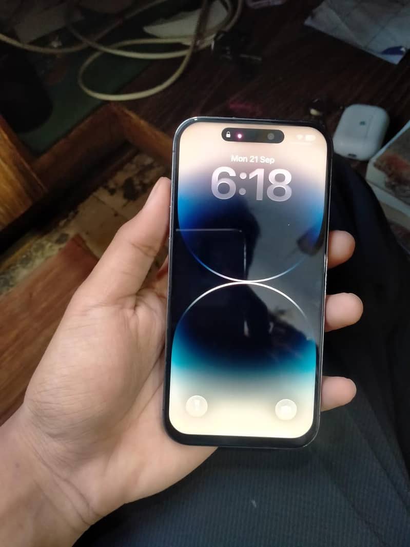 Apple iPhone 14 Pro 0