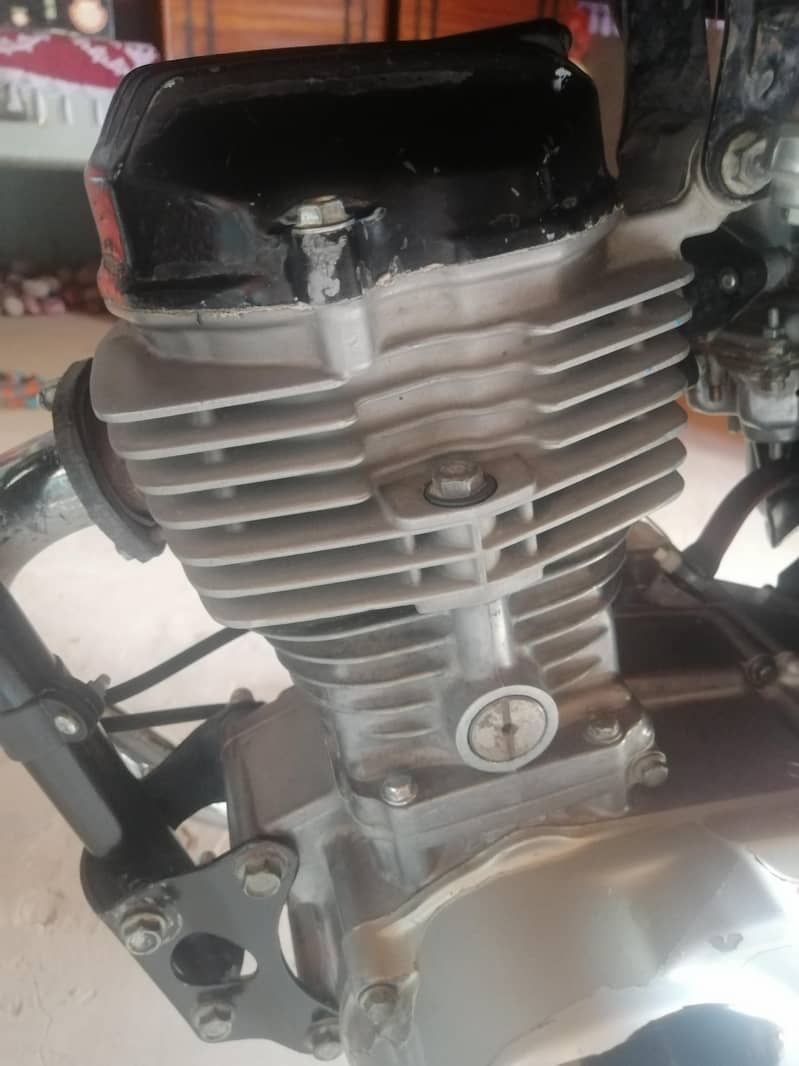 125 2011 model di Khan register hai 2
