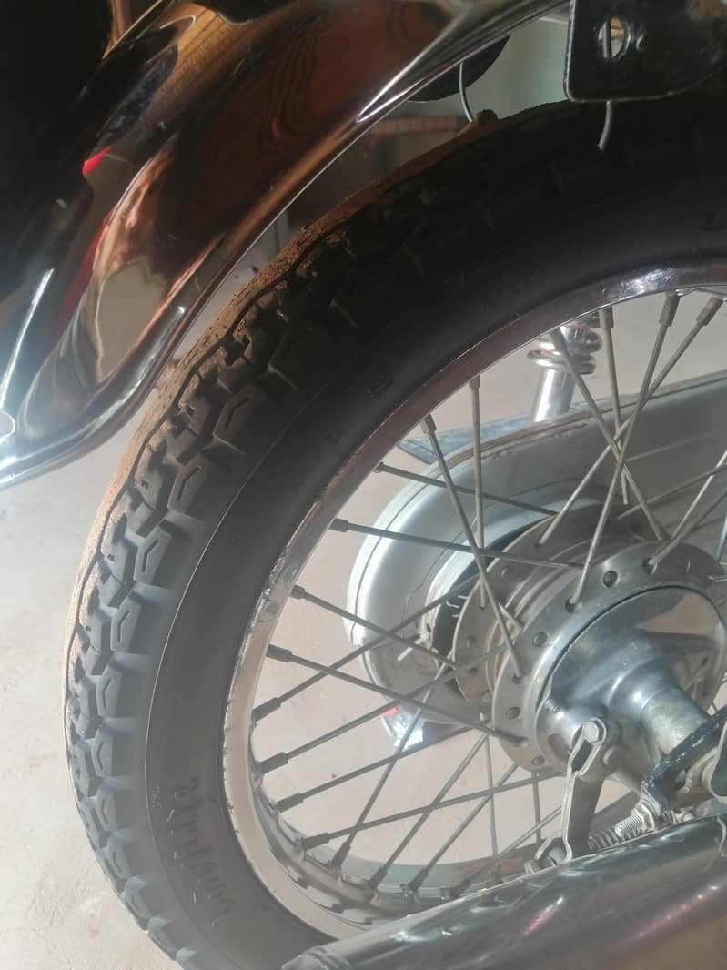 125 2011 model di Khan register hai 6