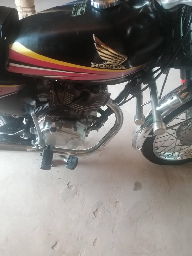 125 2011 model di Khan register hai 8