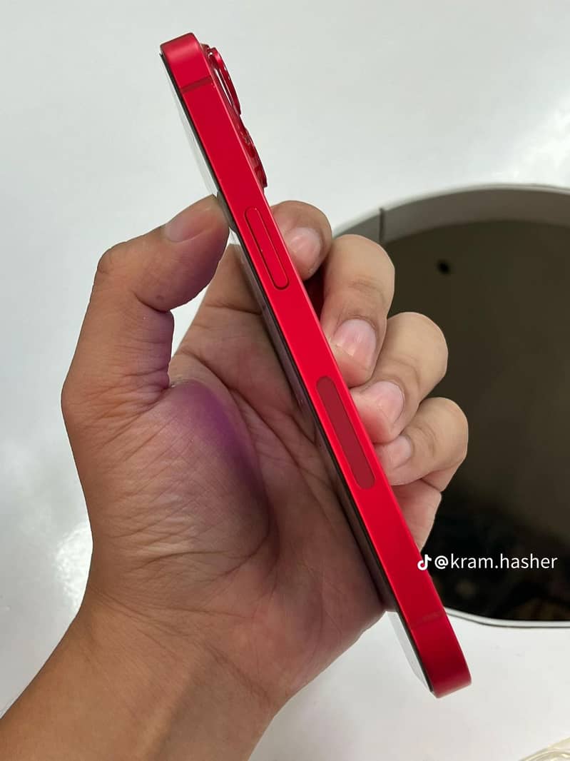 Apple iPhone 14 3