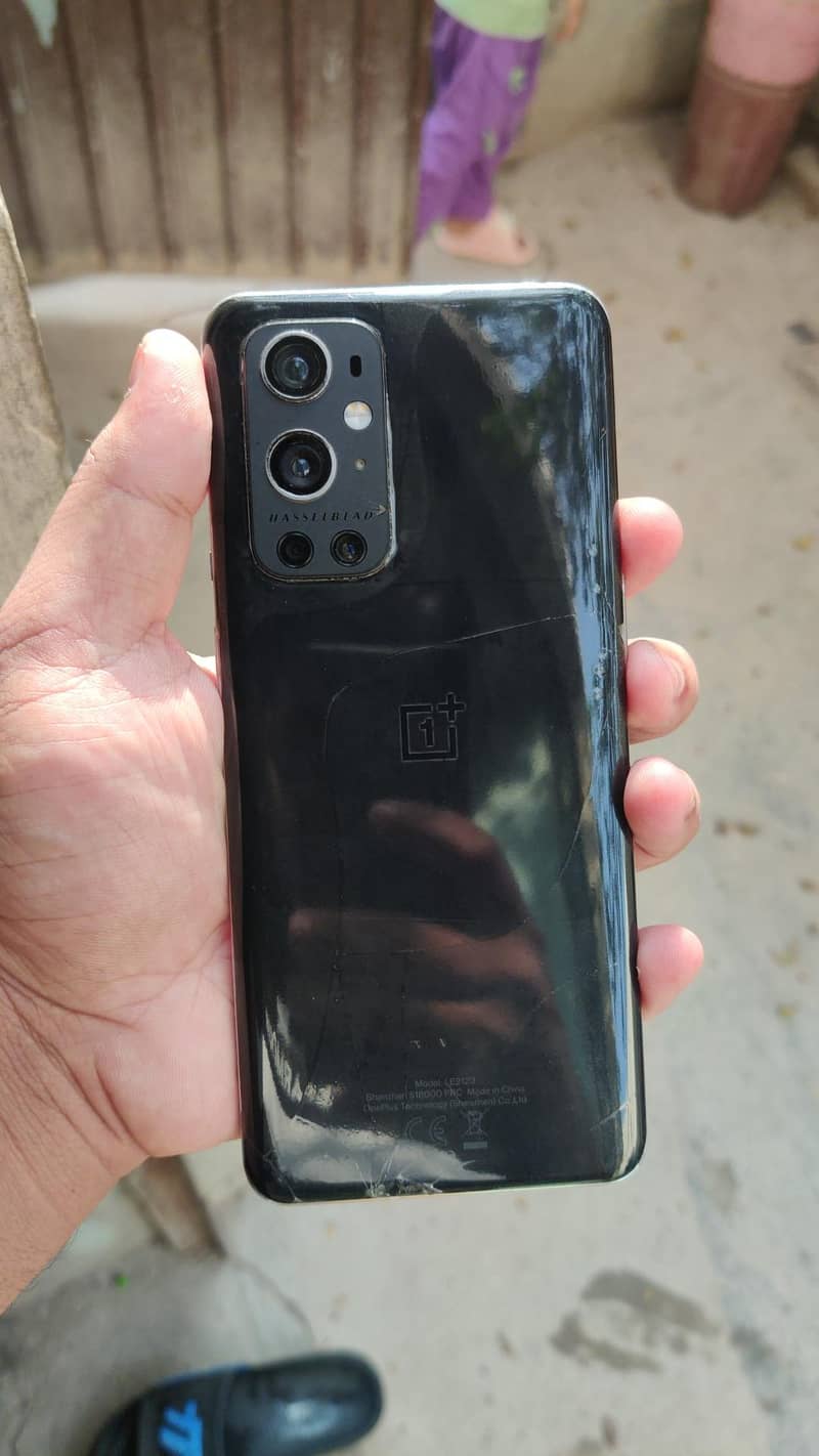 One Plus 9 Pro 5G 3