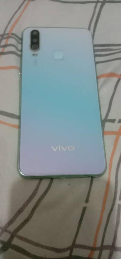 Vivo Y17