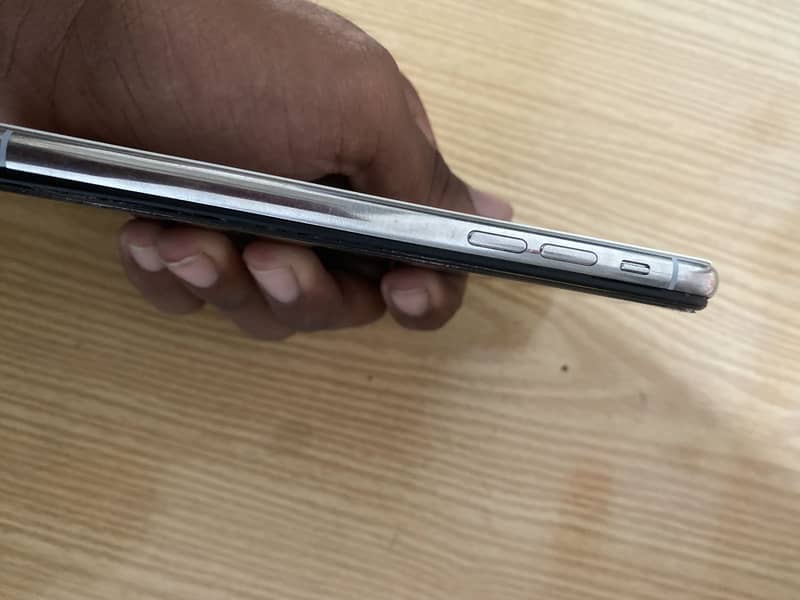 Apple iPhone X 1