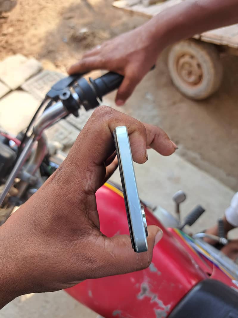 Realme Note 60x 2