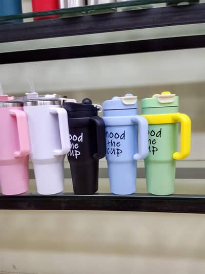 water  and coffee sipper