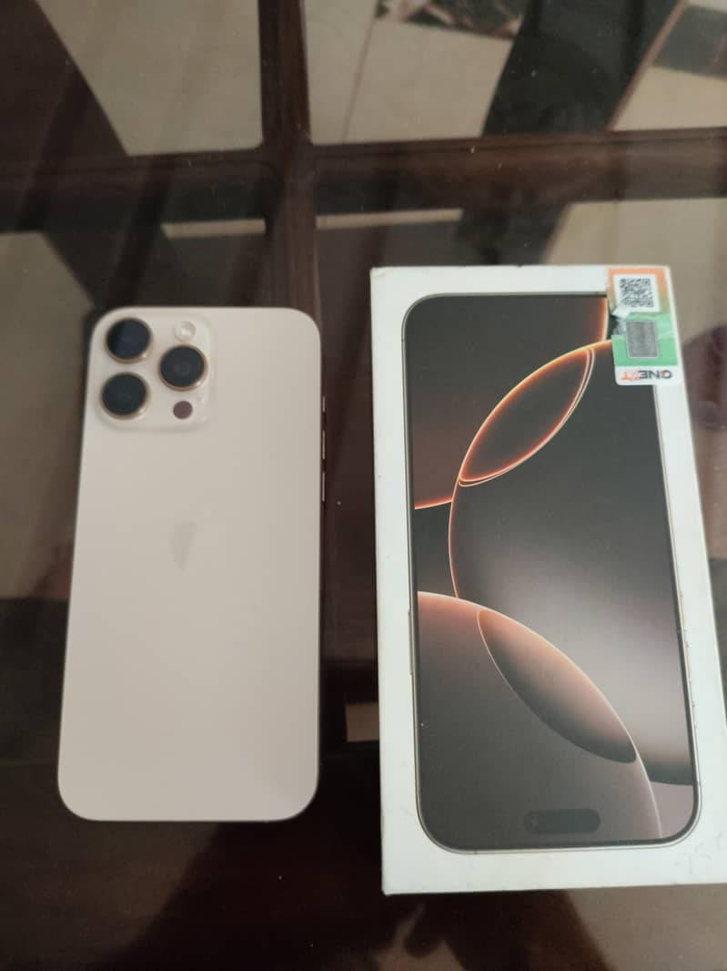 Apple iPhone 16 Pro Max 2