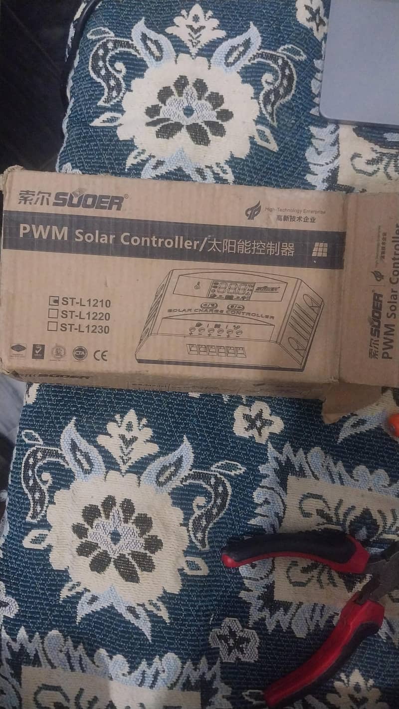 solar CONTROLLER 0