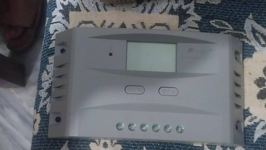 solar CONTROLLER 2