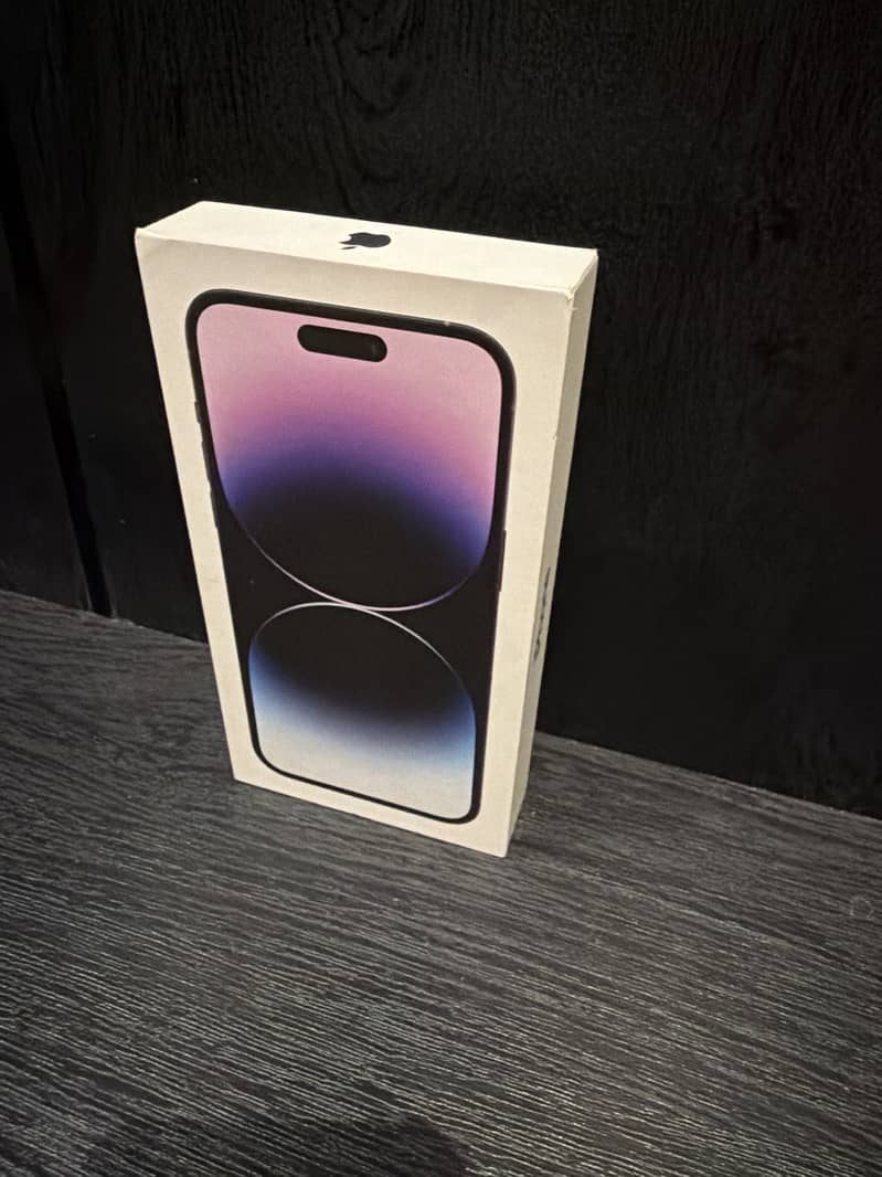 Iphone 14 pro max box 1