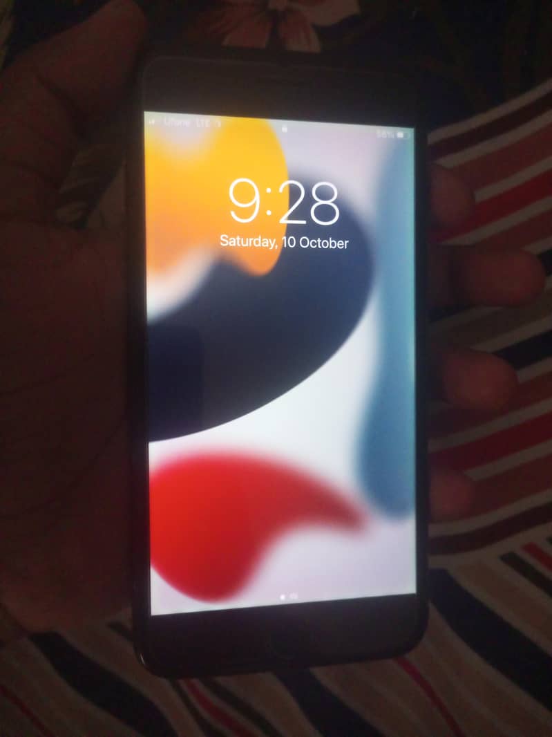 Apple iPhone 7 Plus 0