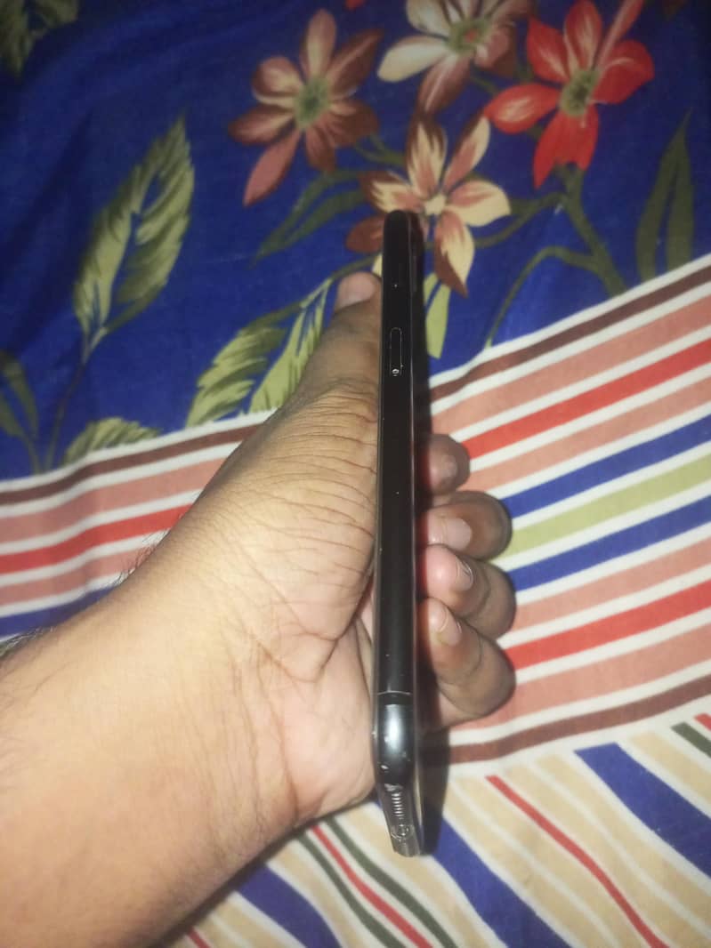 Apple iPhone 7 Plus 2