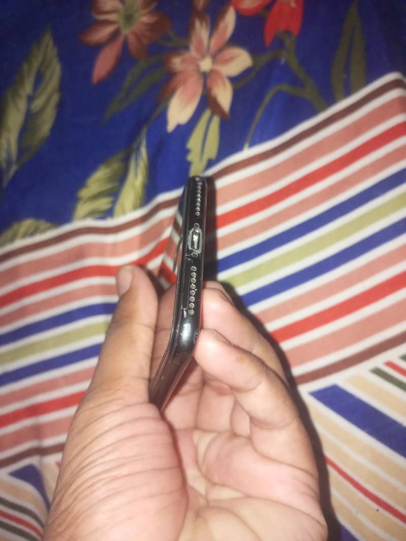 Apple iPhone 7 Plus 5