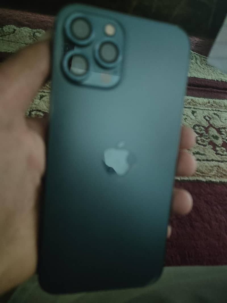 Apple iPhone 12 Pro Max 4