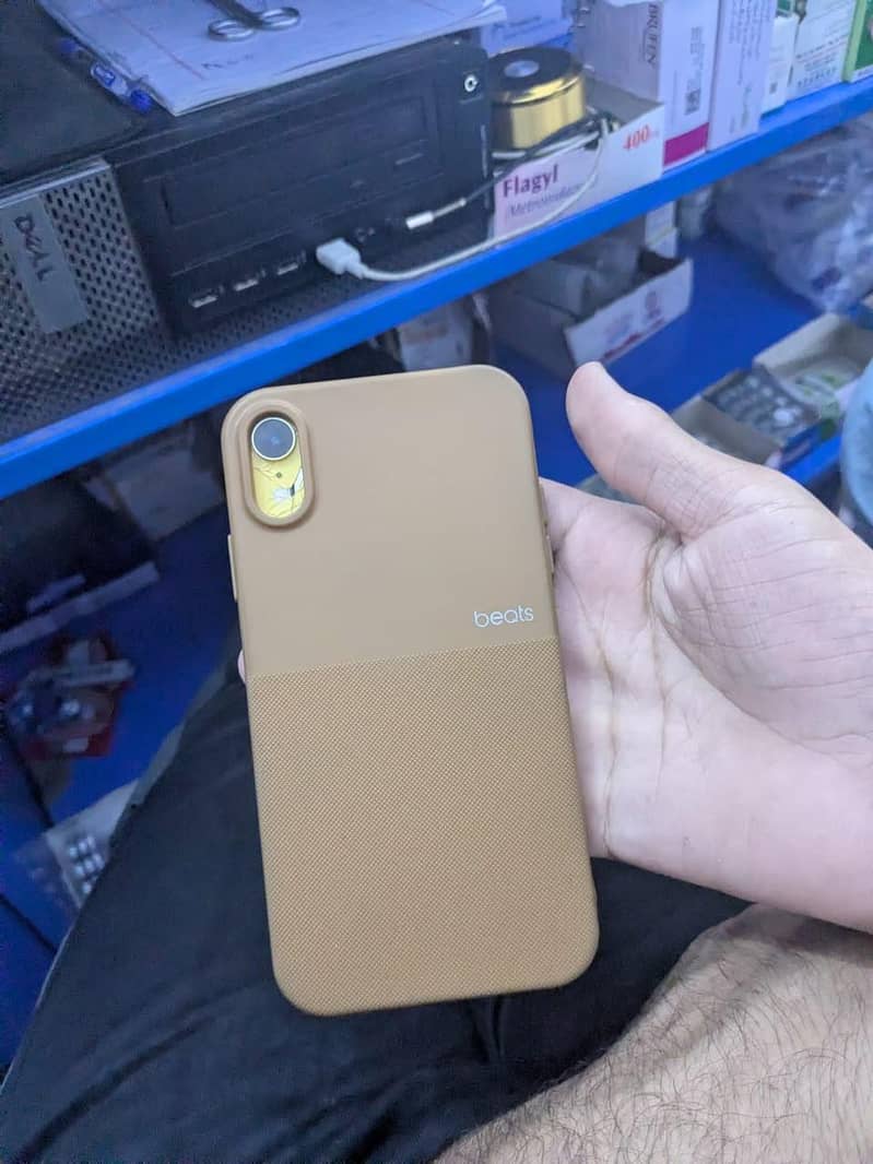 Apple iPhone XR 0
