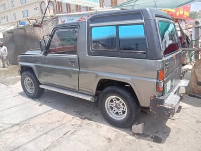 Daihatsu Rocky Feroza 9 seater Jeep