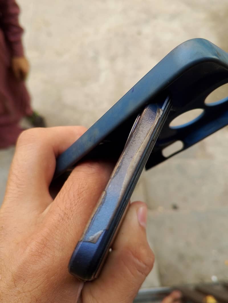 OPPO A60 8