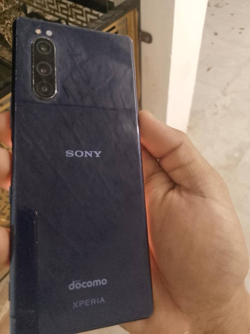 Sony 5 1