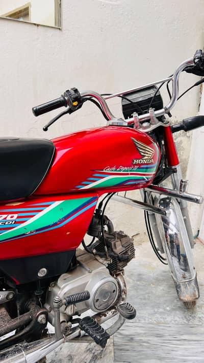honda 70,2016 model all ok Serious buyer contact