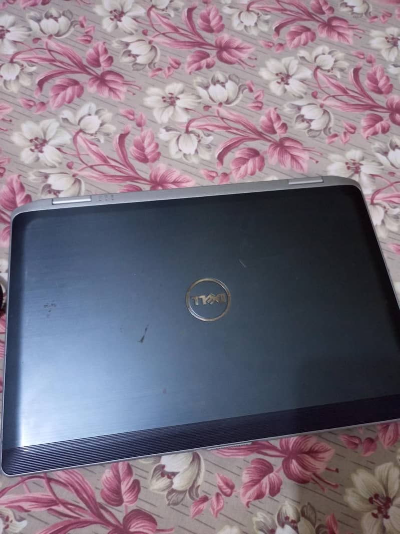 Dell Latitude 1