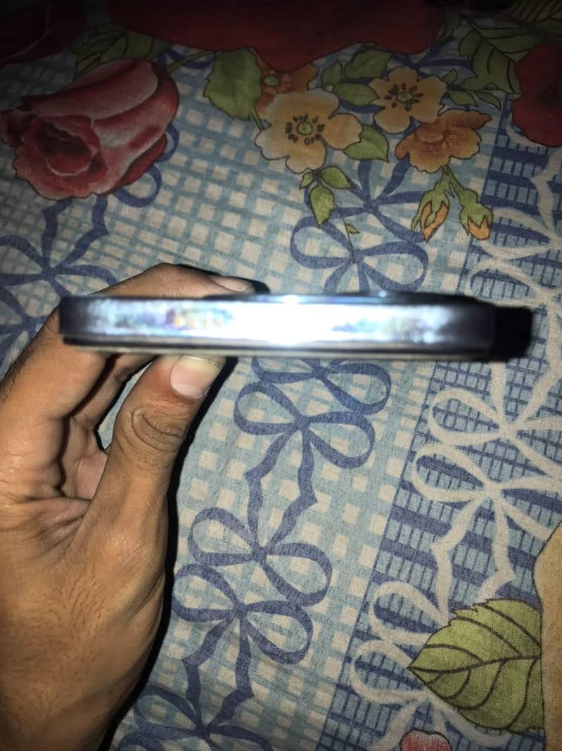 Tecno Spark 20C 3