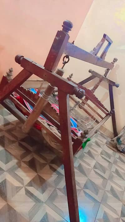 lakri ka mazbot pingo jhula baro or bacho ka
