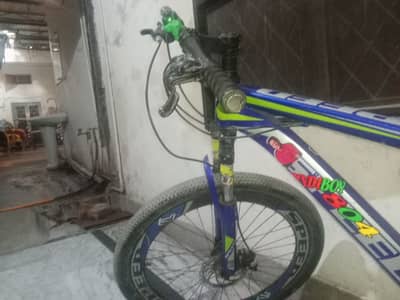 Sports cycle garo wali