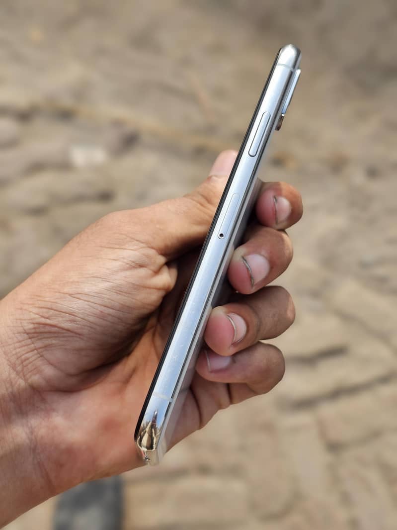 Apple iPhone X 1