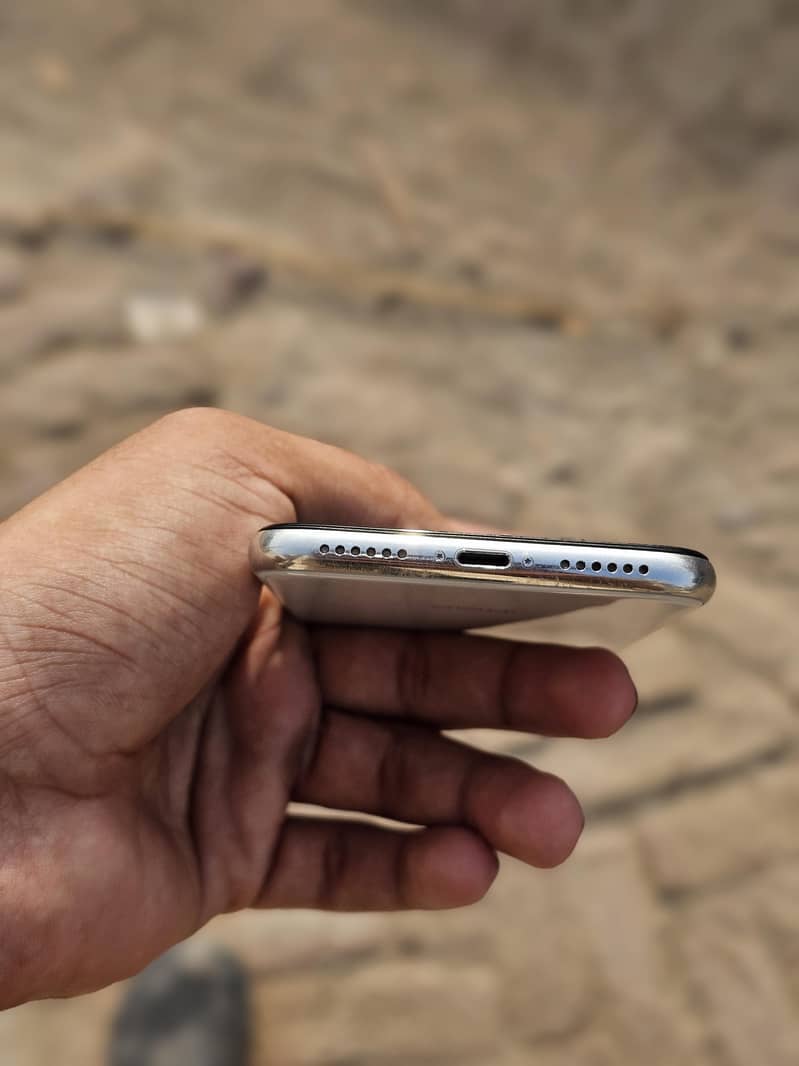 Apple iPhone X 2