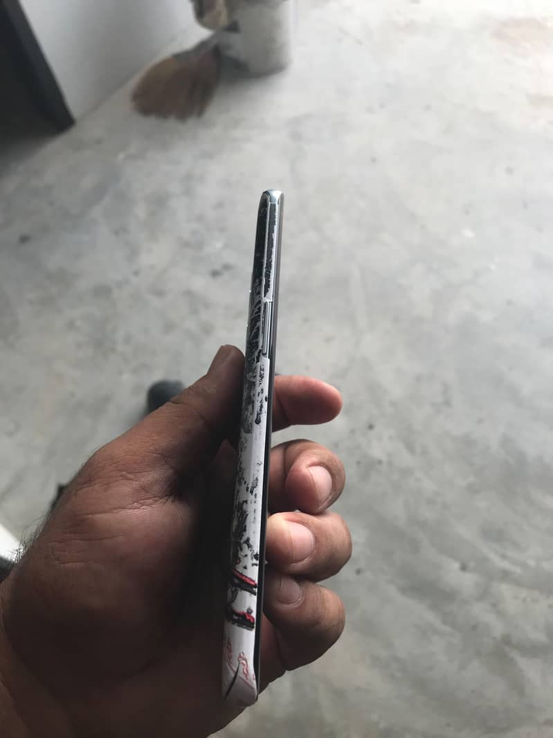 One Plus 9 Pro 4