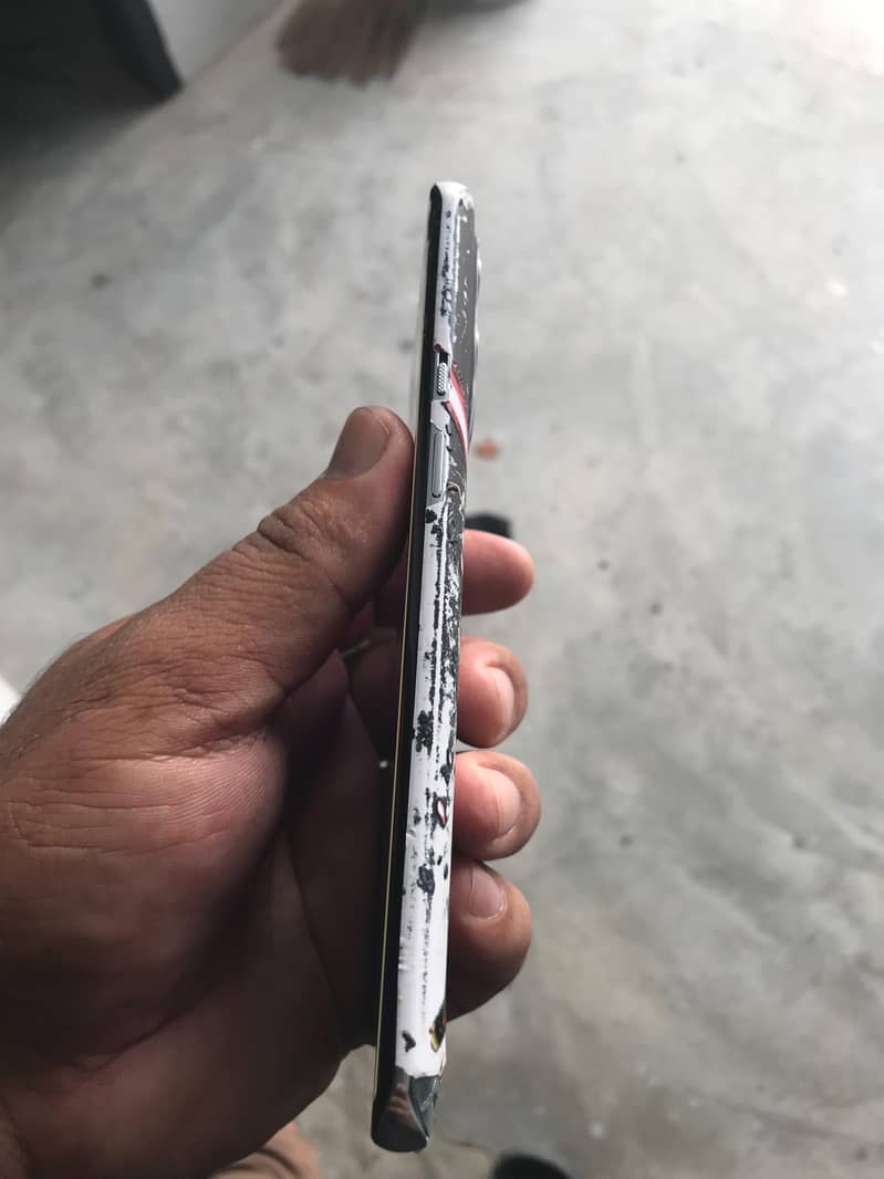 One Plus 9 Pro 7