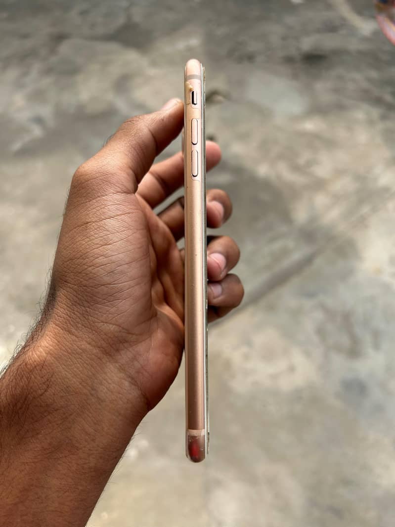Apple iPhone 8 Plus 6