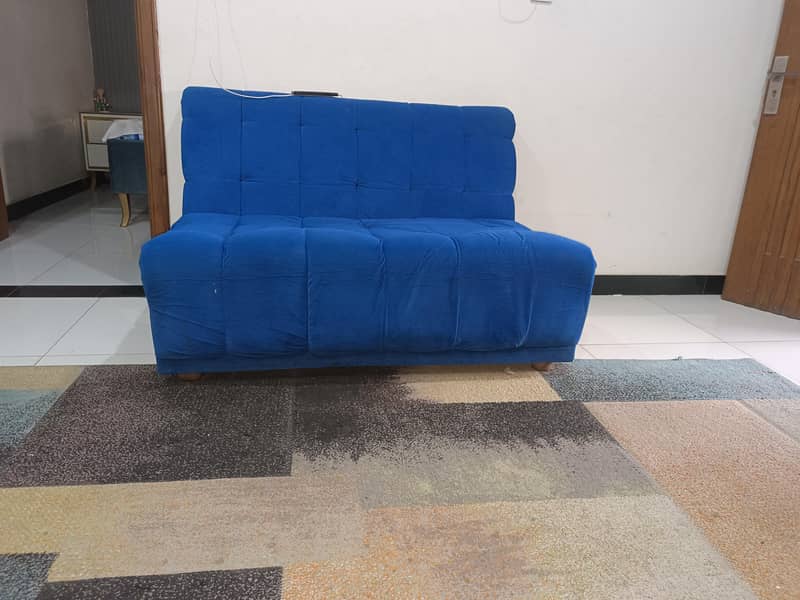 l shap sofa. 03194433247 1