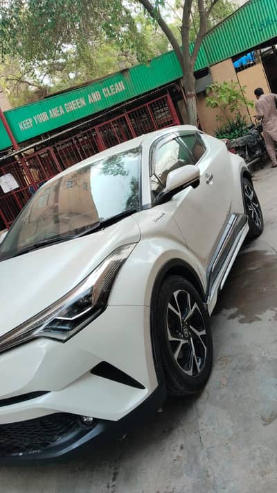 Toyota Corolla CHR 2019