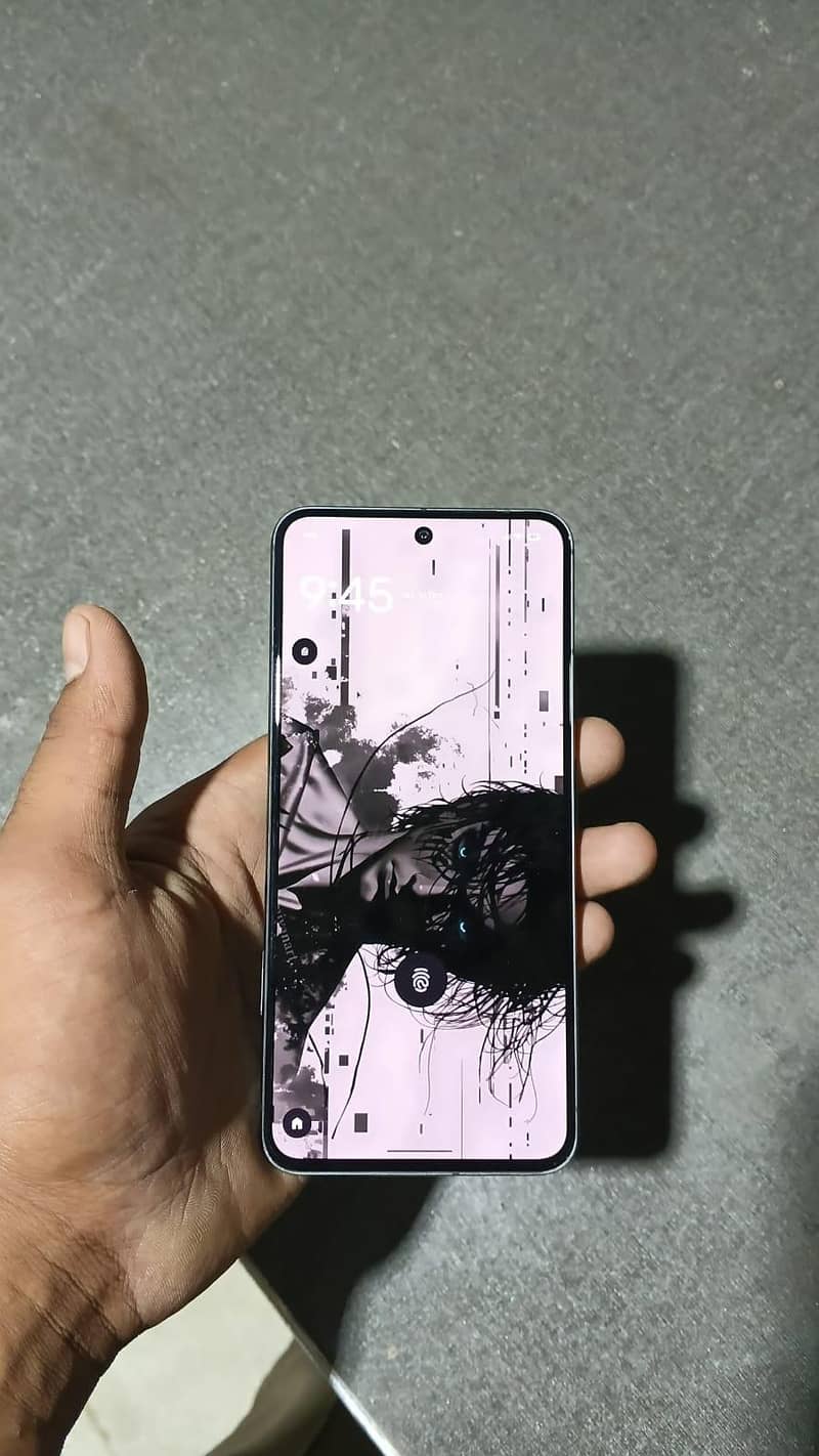 Google Pixel 8 3