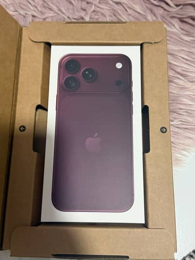 Apple iPhone 18 Pro Max 2TB Burgundy