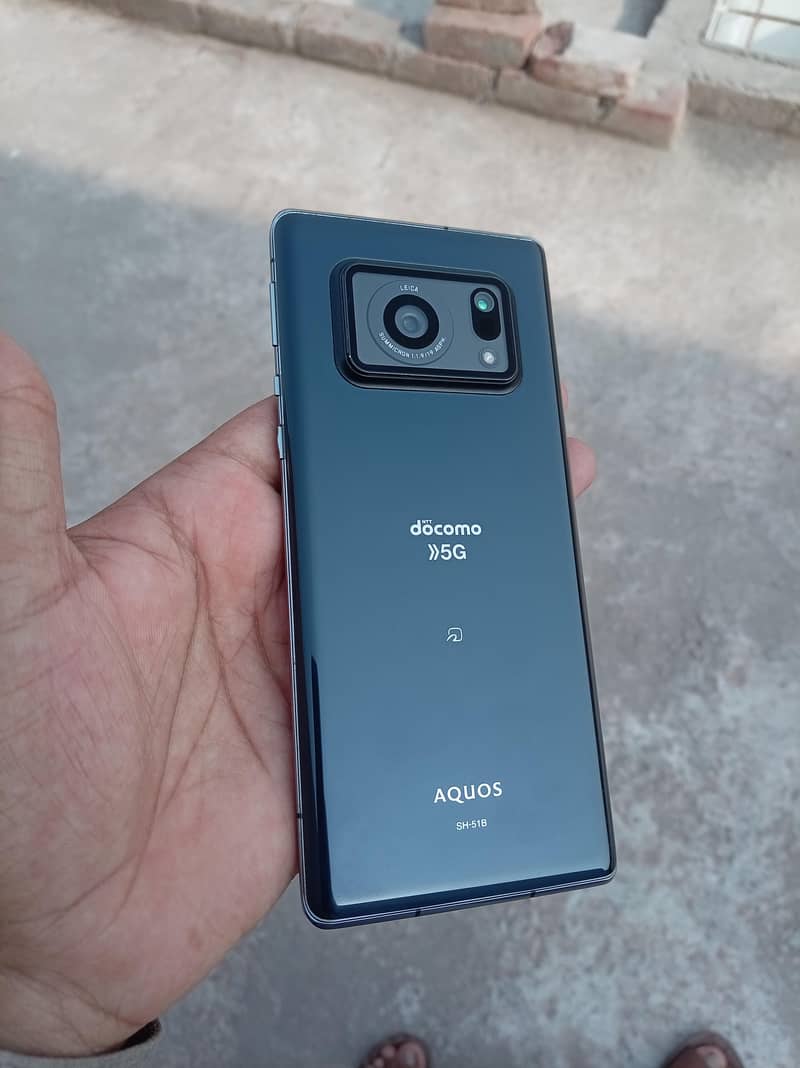 Sharp Aquos Zero6 5g 0
