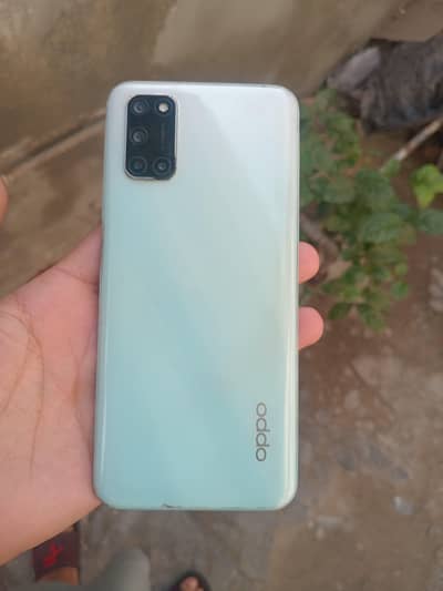 OPPO A52