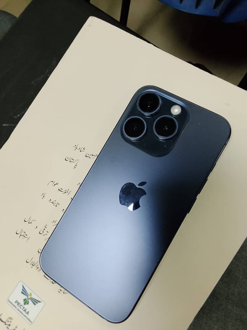 Apple iPhone 15 Pro 0